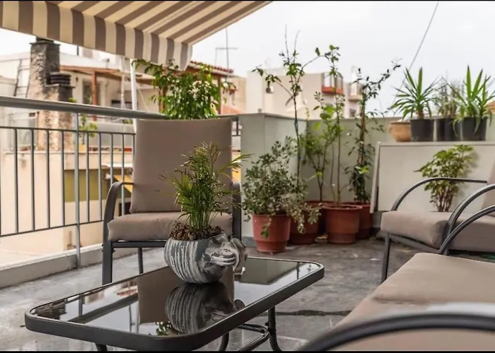 Artistic Apt In Vibrant Gazi With Large Terrace By Ghh